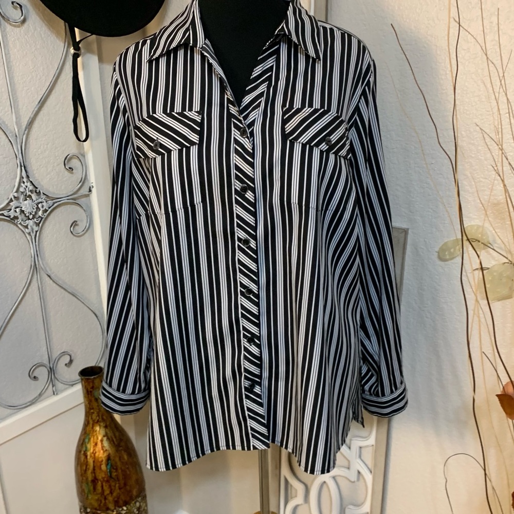 Notations classic black & white top shirt blouse, 2X
